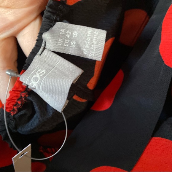 NWT ASOS Square Neck Long Sleeve Romper with Tie Back Polka Dot Red Black 10 - Picture 7 of 8